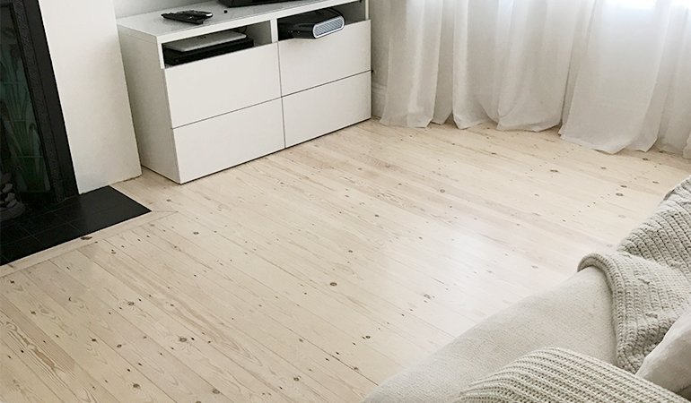 modern white wash wood flooring for a lounge